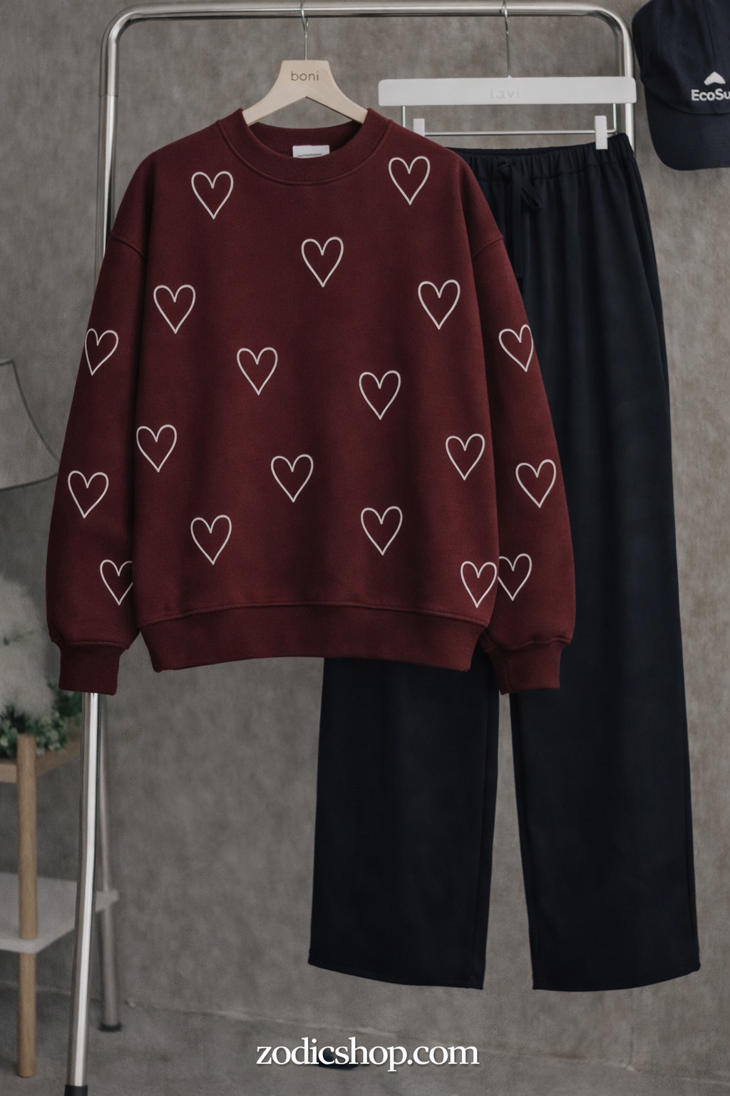Heart Print Fleece Sweatshirt – Burgundy