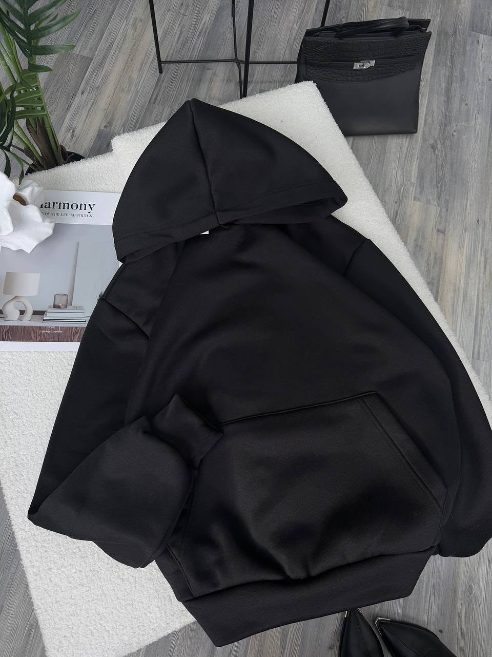 Black Hoodie – ‘Amor Amour’ Artistic Graffiti Print