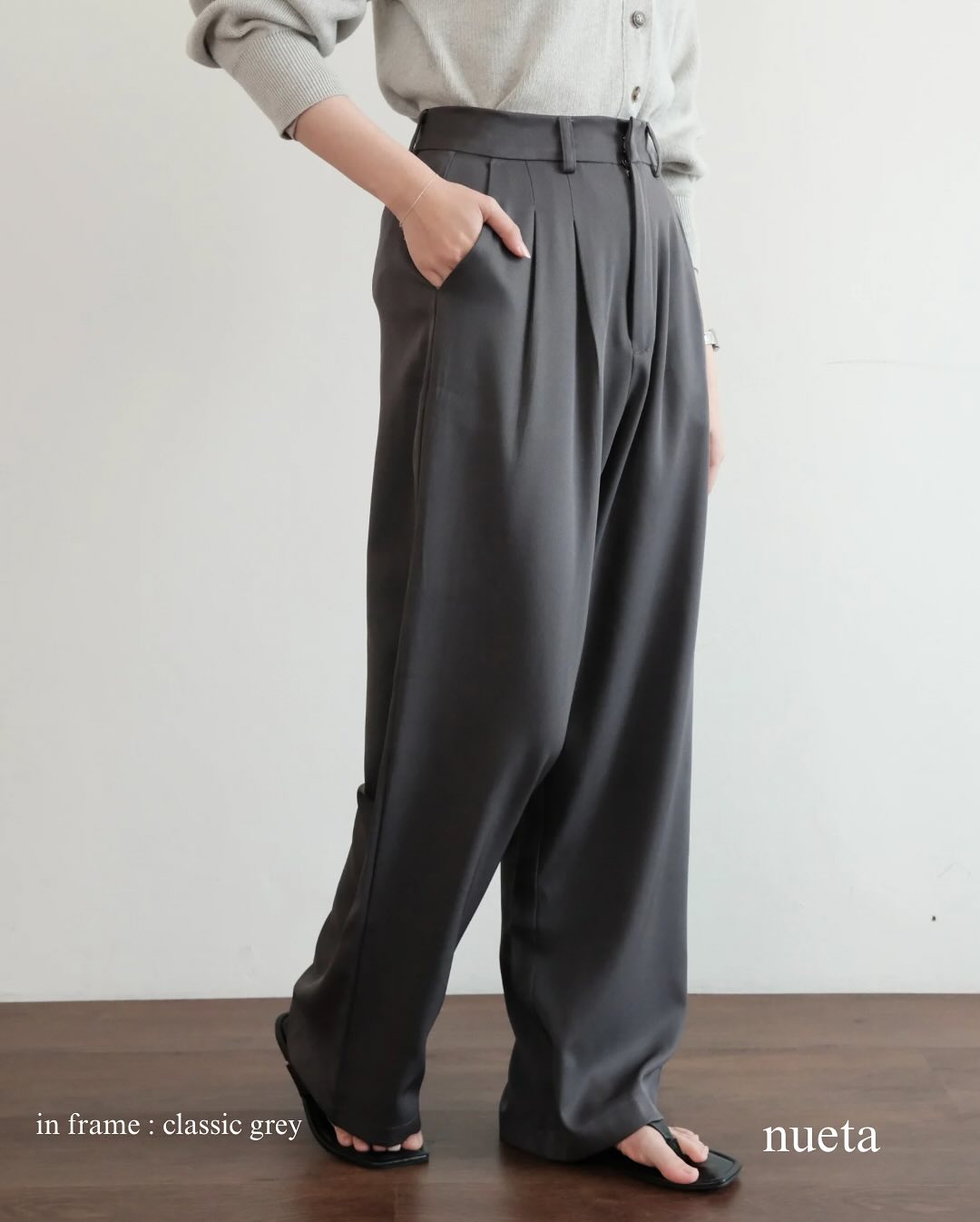 Charcoal Grey Wide-Leg Office Trousers – Structured Elegant Style