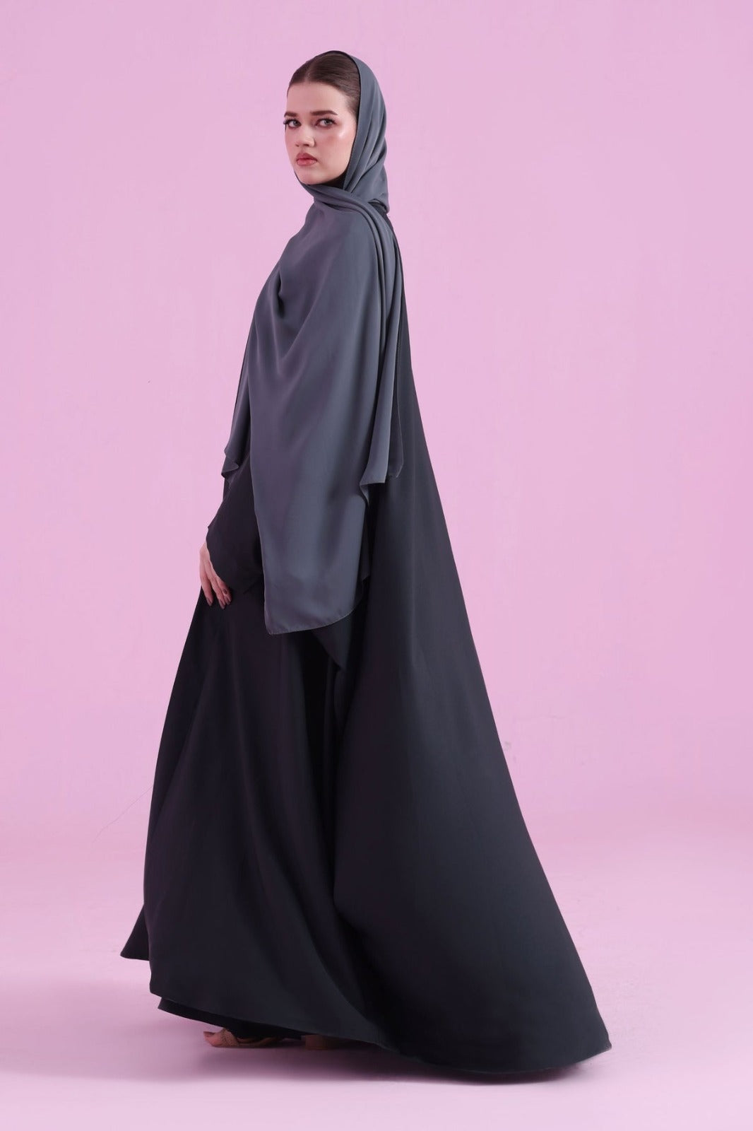 Flowy Farasha Cut Abaya - BLack