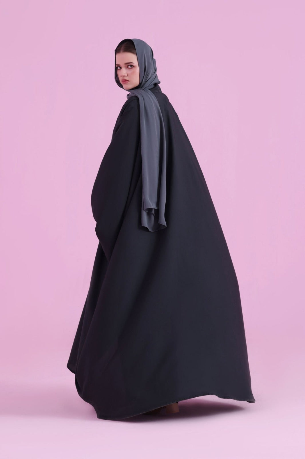 Flowy Farasha Cut Abaya - BLack